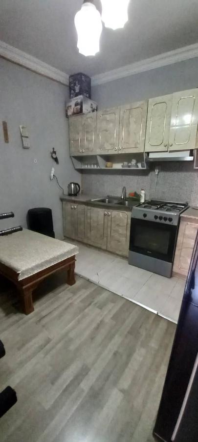 Apartment Zurabi Batumi Bagian luar foto